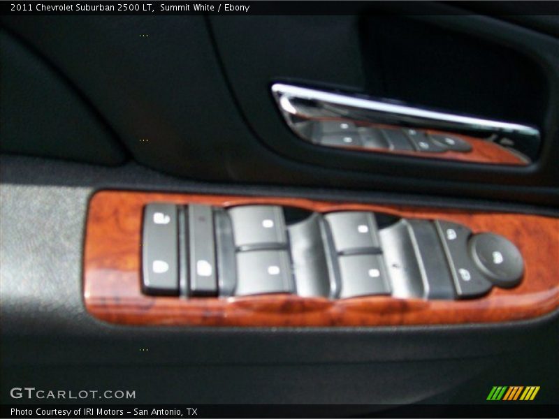 Summit White / Ebony 2011 Chevrolet Suburban 2500 LT
