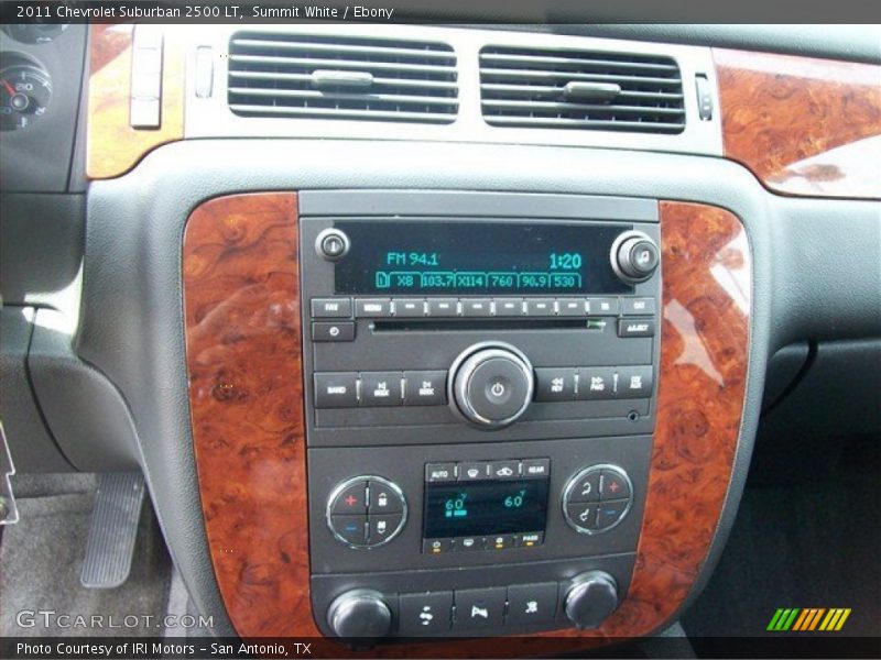 Controls of 2011 Suburban 2500 LT