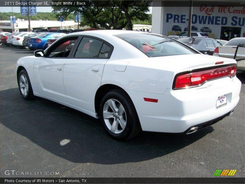 Bright White / Black 2011 Dodge Charger SE