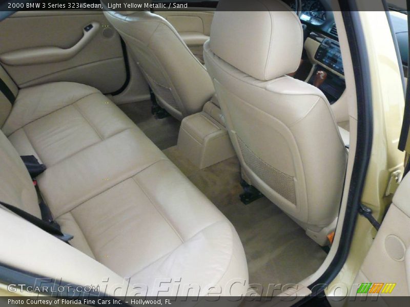 Light Yellow Metallic / Sand 2000 BMW 3 Series 323i Sedan
