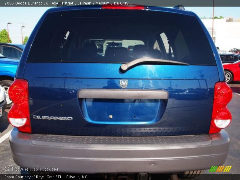 Patriot Blue Pearl / Medium Slate Gray 2005 Dodge Durango SXT 4x4