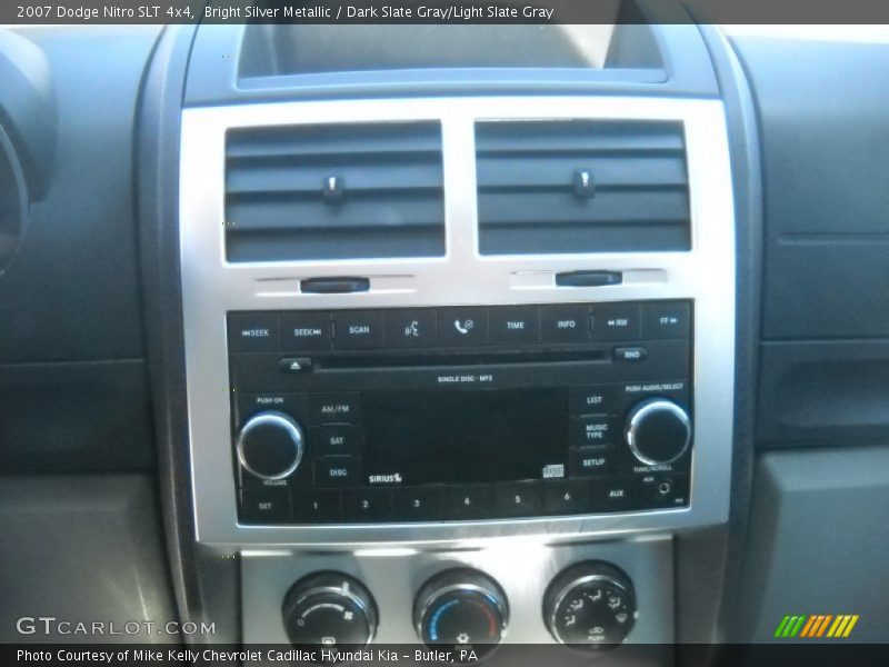 Bright Silver Metallic / Dark Slate Gray/Light Slate Gray 2007 Dodge Nitro SLT 4x4