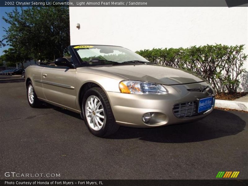Light Almond Pearl Metallic / Sandstone 2002 Chrysler Sebring LXi Convertible