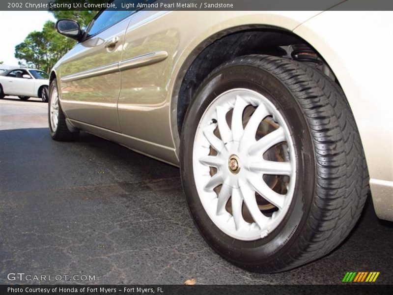 Light Almond Pearl Metallic / Sandstone 2002 Chrysler Sebring LXi Convertible