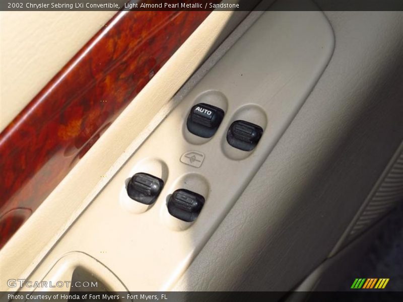 Light Almond Pearl Metallic / Sandstone 2002 Chrysler Sebring LXi Convertible