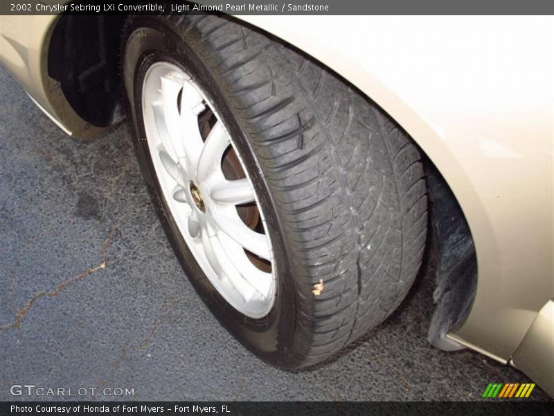 Light Almond Pearl Metallic / Sandstone 2002 Chrysler Sebring LXi Convertible
