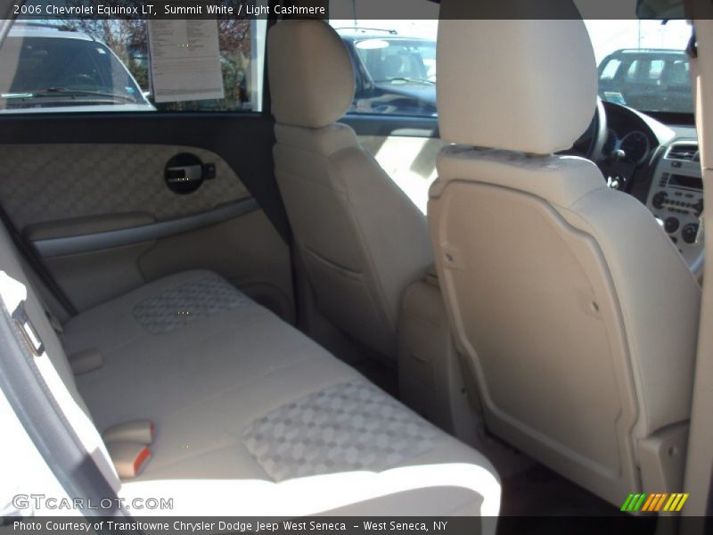 Summit White / Light Cashmere 2006 Chevrolet Equinox LT
