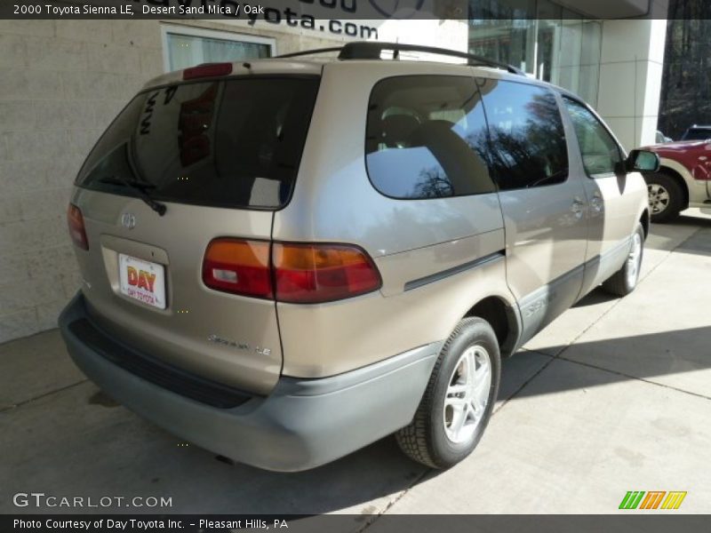 Desert Sand Mica / Oak 2000 Toyota Sienna LE