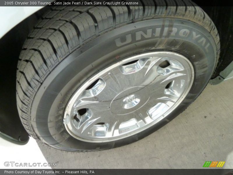Satin Jade Pearl / Dark Slate Gray/Light Graystone 2005 Chrysler 300 Touring