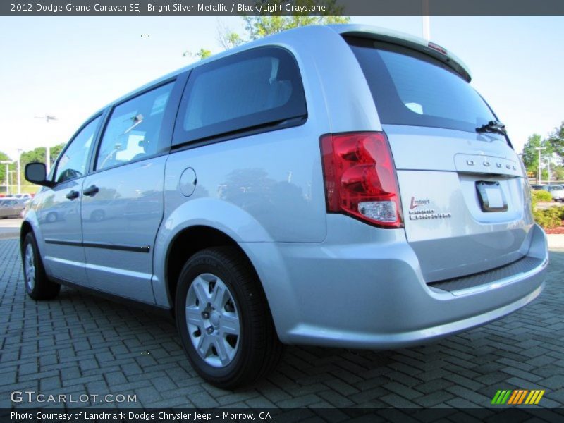 Bright Silver Metallic / Black/Light Graystone 2012 Dodge Grand Caravan SE