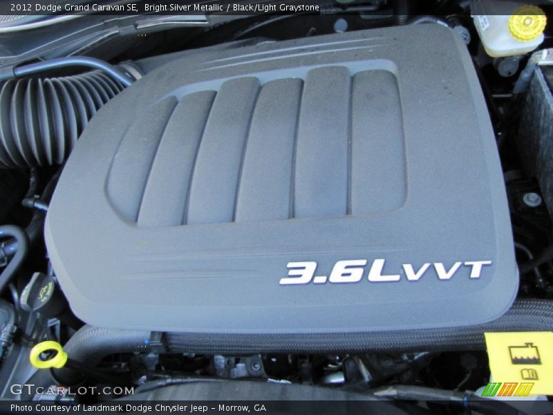 Bright Silver Metallic / Black/Light Graystone 2012 Dodge Grand Caravan SE