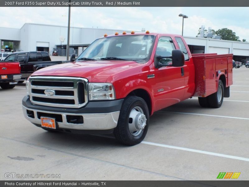 Red / Medium Flint 2007 Ford F350 Super Duty XL SuperCab Utility Truck
