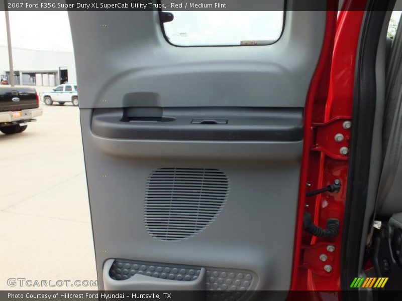 Red / Medium Flint 2007 Ford F350 Super Duty XL SuperCab Utility Truck