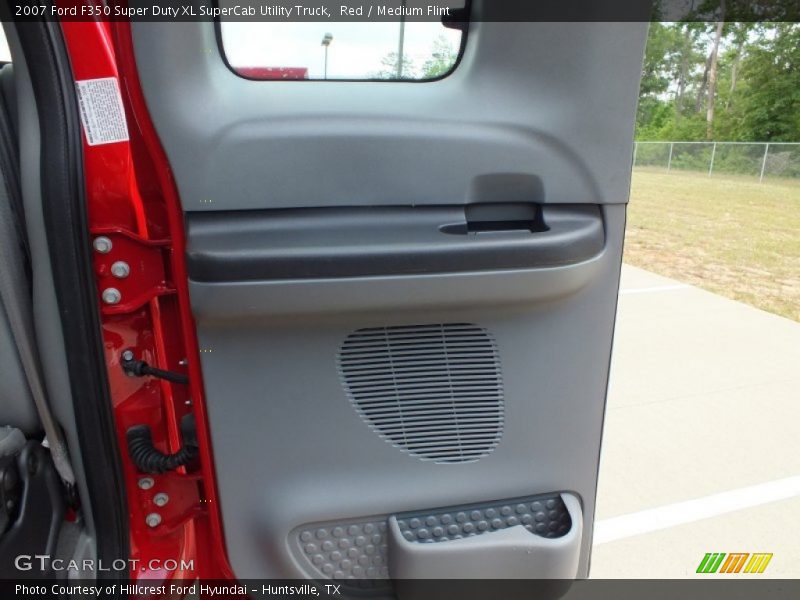 Red / Medium Flint 2007 Ford F350 Super Duty XL SuperCab Utility Truck