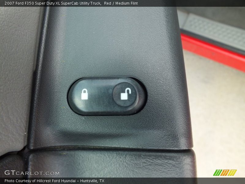 Red / Medium Flint 2007 Ford F350 Super Duty XL SuperCab Utility Truck