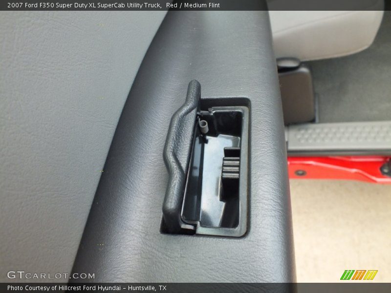 Red / Medium Flint 2007 Ford F350 Super Duty XL SuperCab Utility Truck