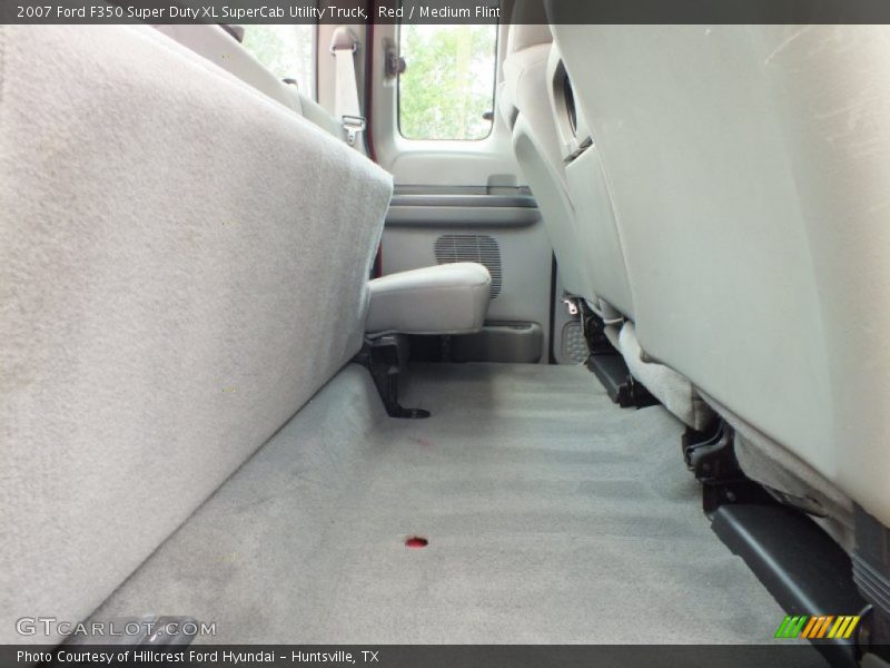  2007 F350 Super Duty XL SuperCab Utility Truck Medium Flint Interior
