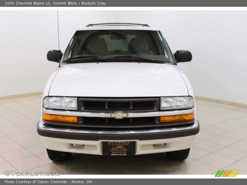 Summit White / Medium Gray 2000 Chevrolet Blazer LS