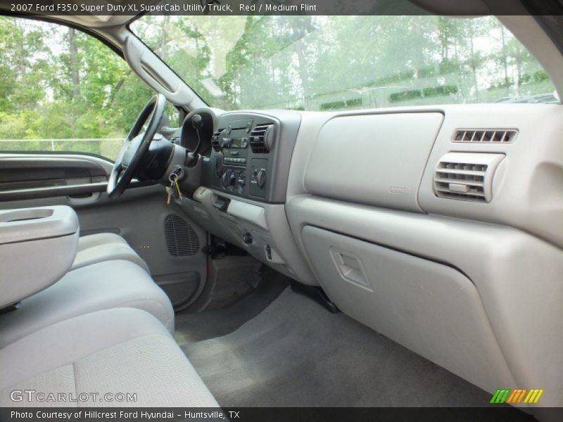 Red / Medium Flint 2007 Ford F350 Super Duty XL SuperCab Utility Truck
