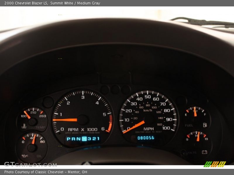 Summit White / Medium Gray 2000 Chevrolet Blazer LS