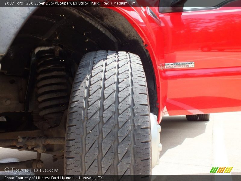 Red / Medium Flint 2007 Ford F350 Super Duty XL SuperCab Utility Truck