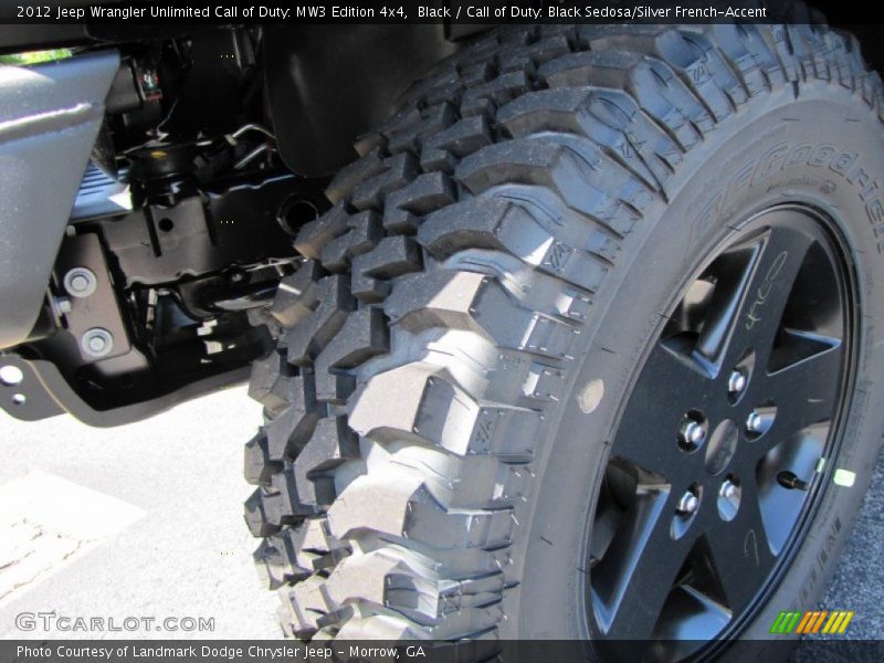 Black / Call of Duty: Black Sedosa/Silver French-Accent 2012 Jeep Wrangler Unlimited Call of Duty: MW3 Edition 4x4