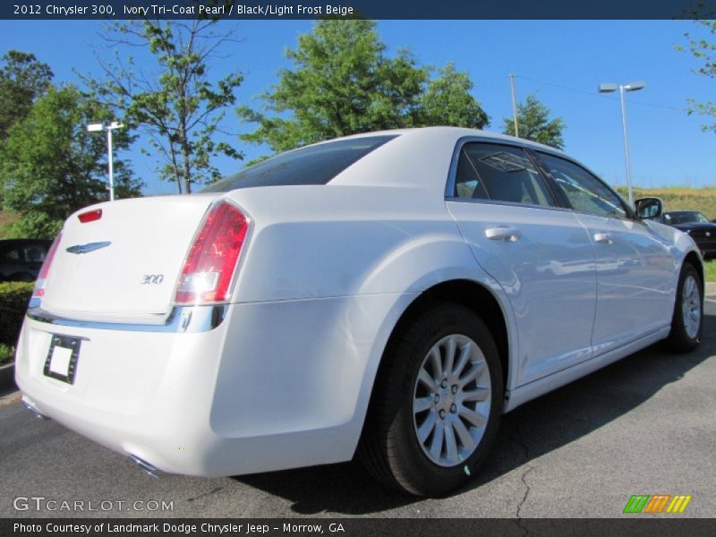 Ivory Tri-Coat Pearl / Black/Light Frost Beige 2012 Chrysler 300