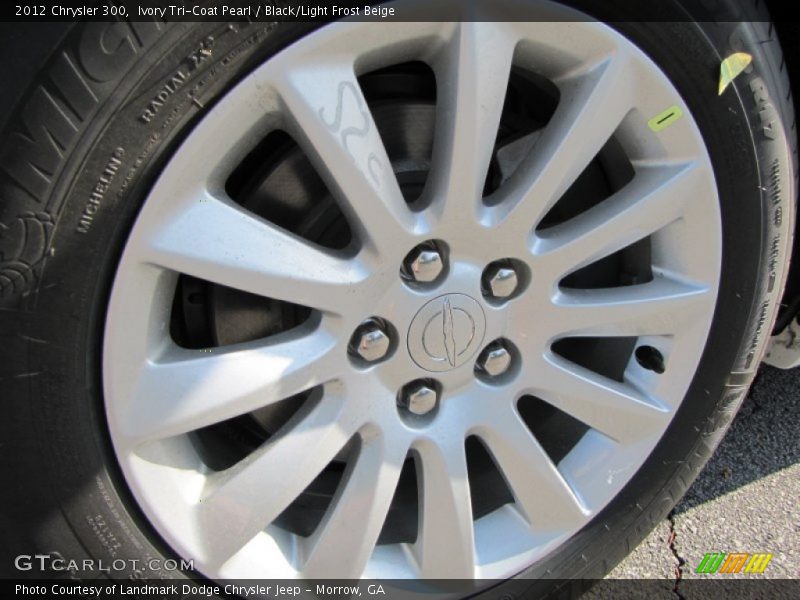 Ivory Tri-Coat Pearl / Black/Light Frost Beige 2012 Chrysler 300