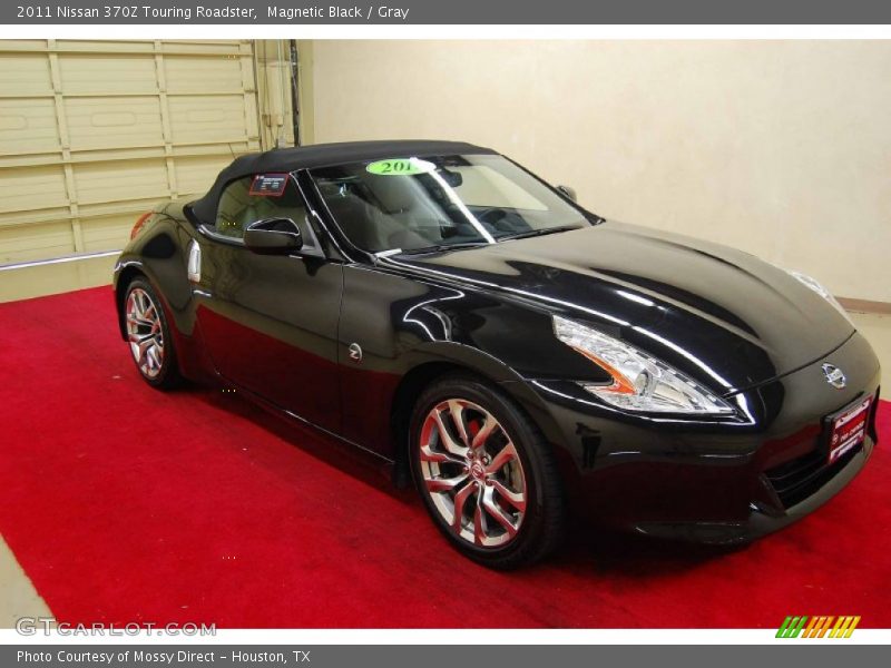 Magnetic Black / Gray 2011 Nissan 370Z Touring Roadster