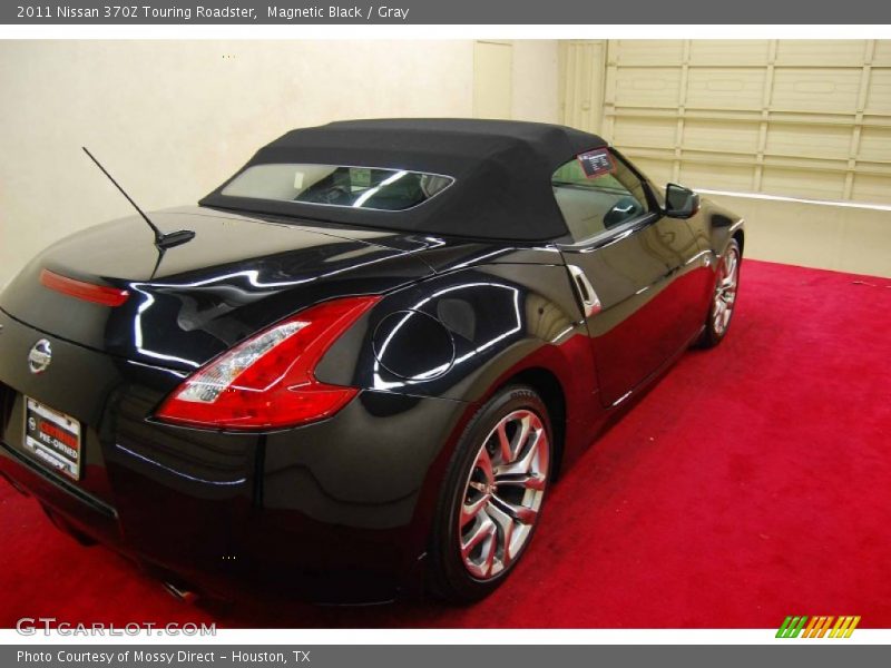 Magnetic Black / Gray 2011 Nissan 370Z Touring Roadster