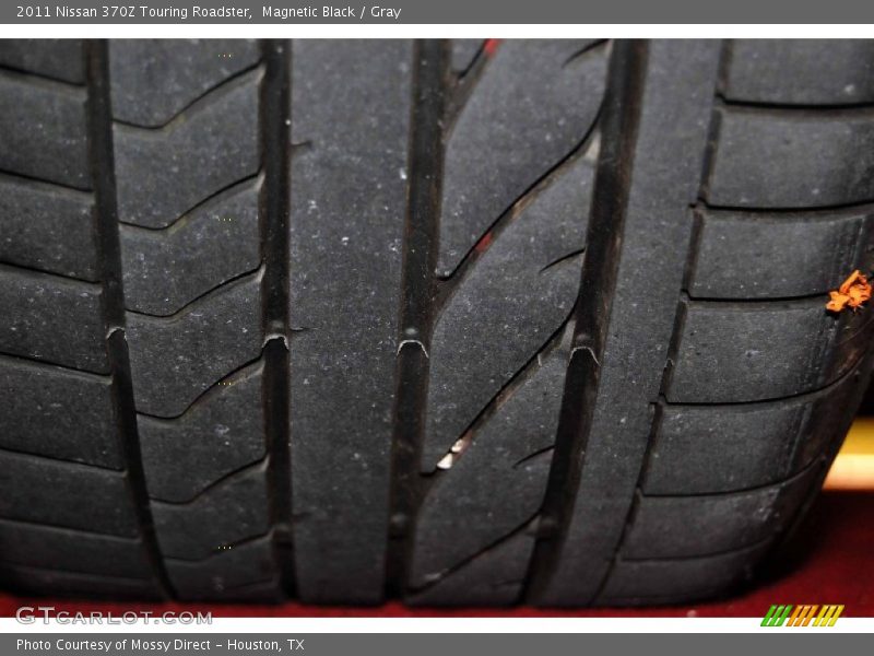 Magnetic Black / Gray 2011 Nissan 370Z Touring Roadster