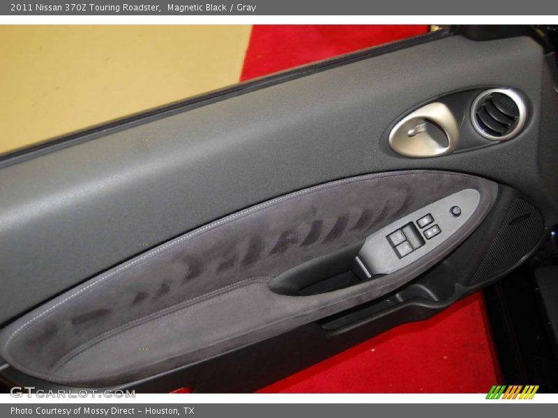 Magnetic Black / Gray 2011 Nissan 370Z Touring Roadster