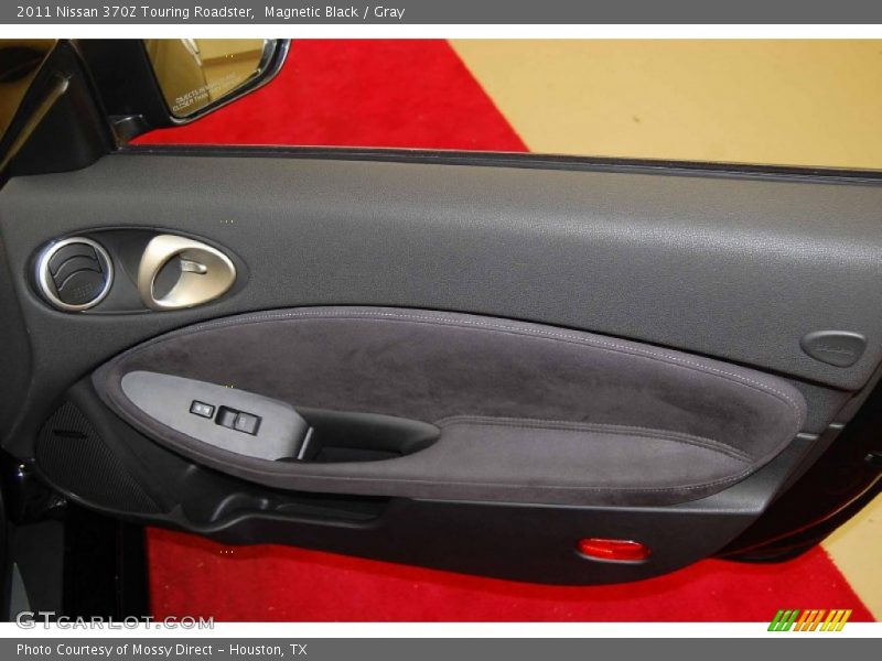 Magnetic Black / Gray 2011 Nissan 370Z Touring Roadster