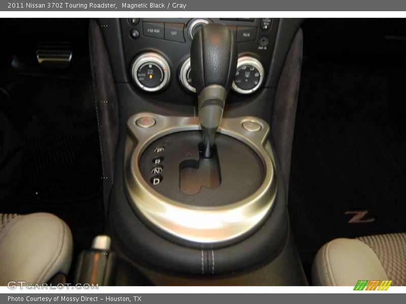 Magnetic Black / Gray 2011 Nissan 370Z Touring Roadster
