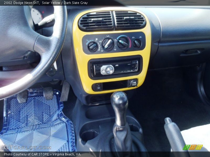 Solar Yellow / Dark Slate Gray 2002 Dodge Neon SXT