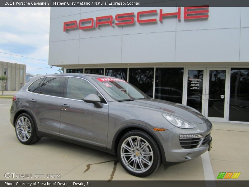 Meteor Grey Metallic / Natural Espresso/Cognac 2011 Porsche Cayenne S