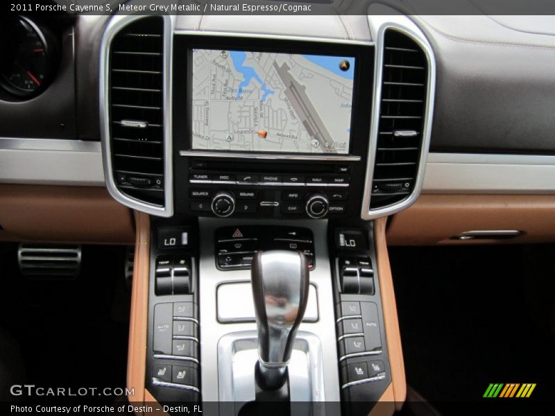 Meteor Grey Metallic / Natural Espresso/Cognac 2011 Porsche Cayenne S