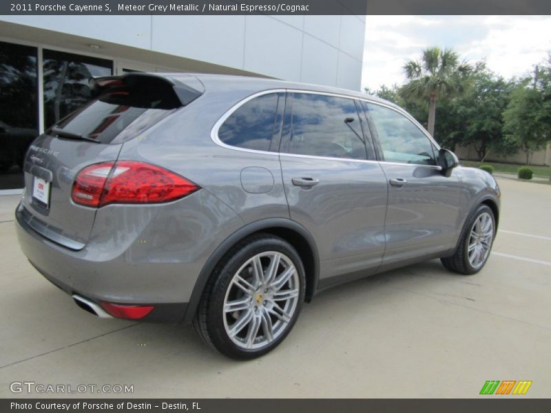 Meteor Grey Metallic / Natural Espresso/Cognac 2011 Porsche Cayenne S
