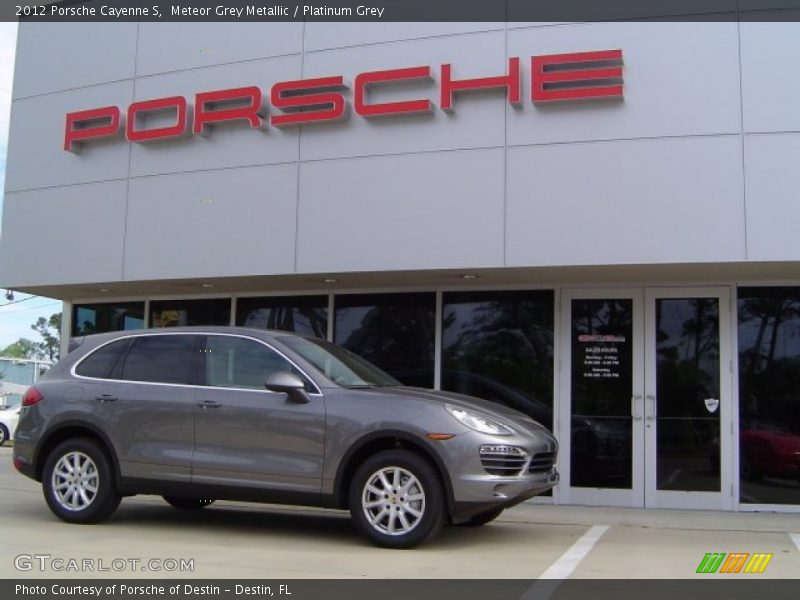 Meteor Grey Metallic / Platinum Grey 2012 Porsche Cayenne S