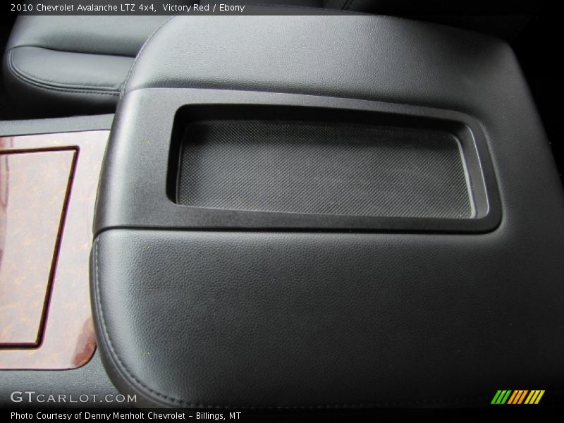 Victory Red / Ebony 2010 Chevrolet Avalanche LTZ 4x4