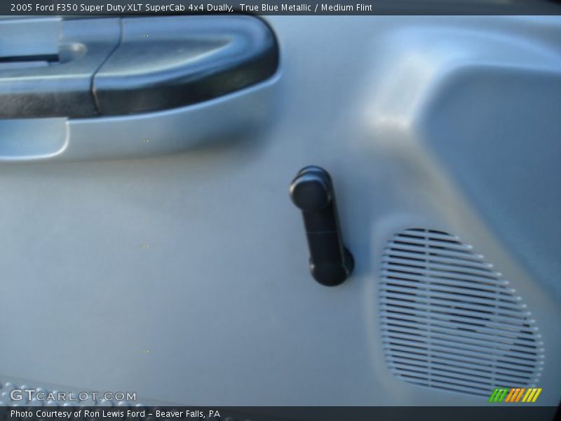 True Blue Metallic / Medium Flint 2005 Ford F350 Super Duty XLT SuperCab 4x4 Dually