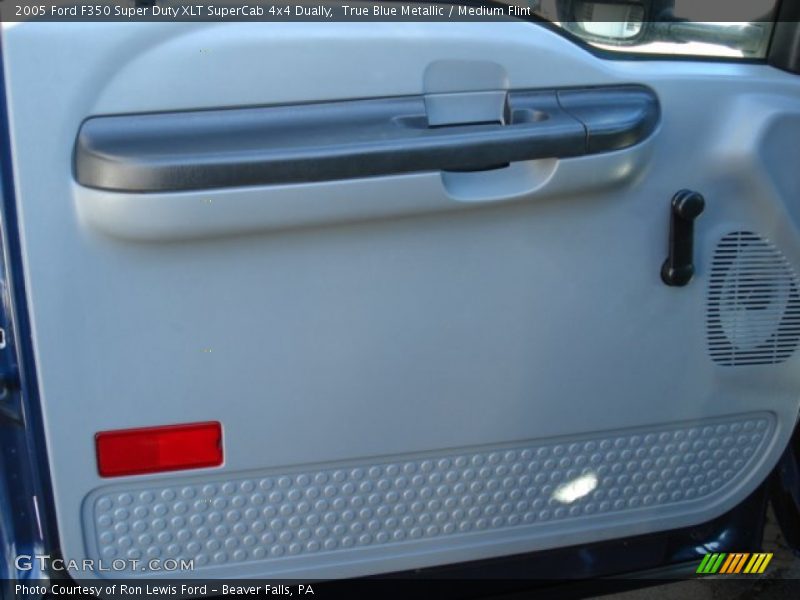 True Blue Metallic / Medium Flint 2005 Ford F350 Super Duty XLT SuperCab 4x4 Dually