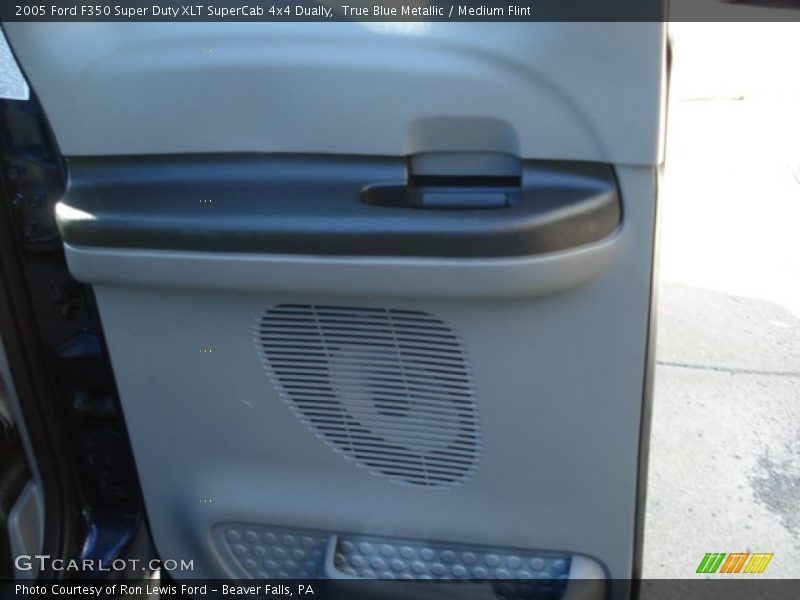 True Blue Metallic / Medium Flint 2005 Ford F350 Super Duty XLT SuperCab 4x4 Dually