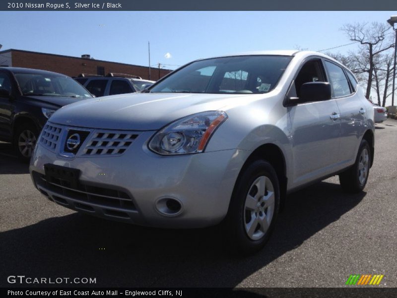 Silver Ice / Black 2010 Nissan Rogue S