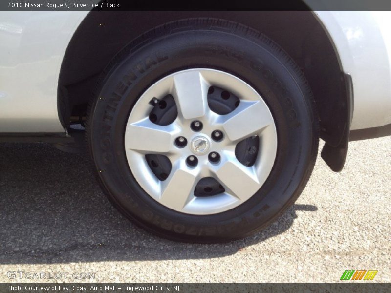 Silver Ice / Black 2010 Nissan Rogue S
