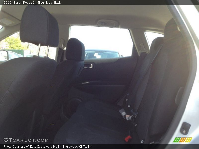 Silver Ice / Black 2010 Nissan Rogue S