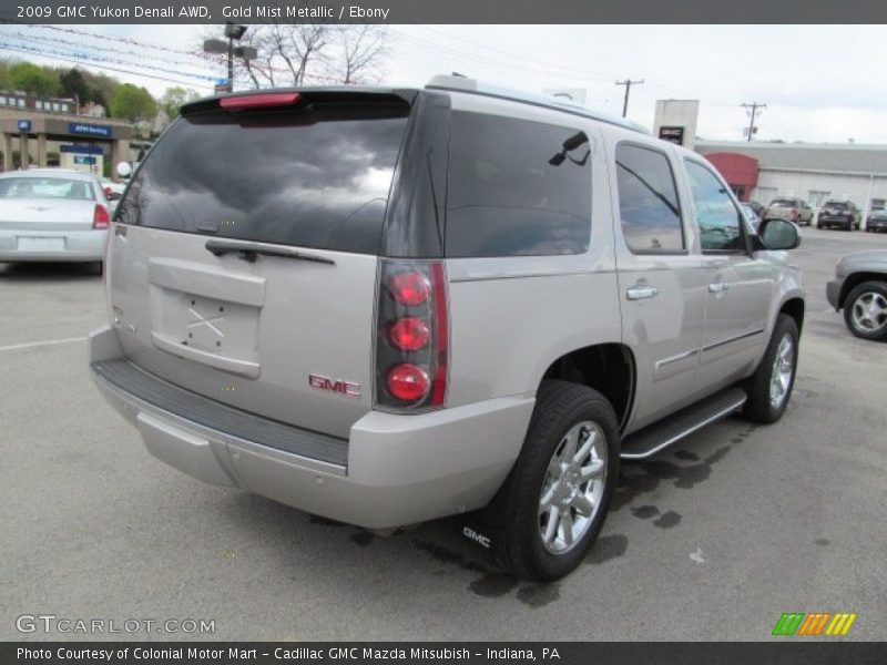 Gold Mist Metallic / Ebony 2009 GMC Yukon Denali AWD