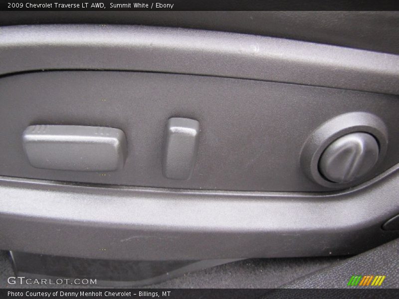 Summit White / Ebony 2009 Chevrolet Traverse LT AWD