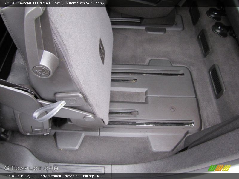 Summit White / Ebony 2009 Chevrolet Traverse LT AWD