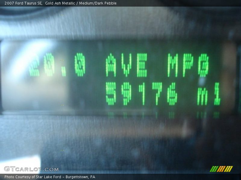 Gold Ash Metallic / Medium/Dark Pebble 2007 Ford Taurus SE